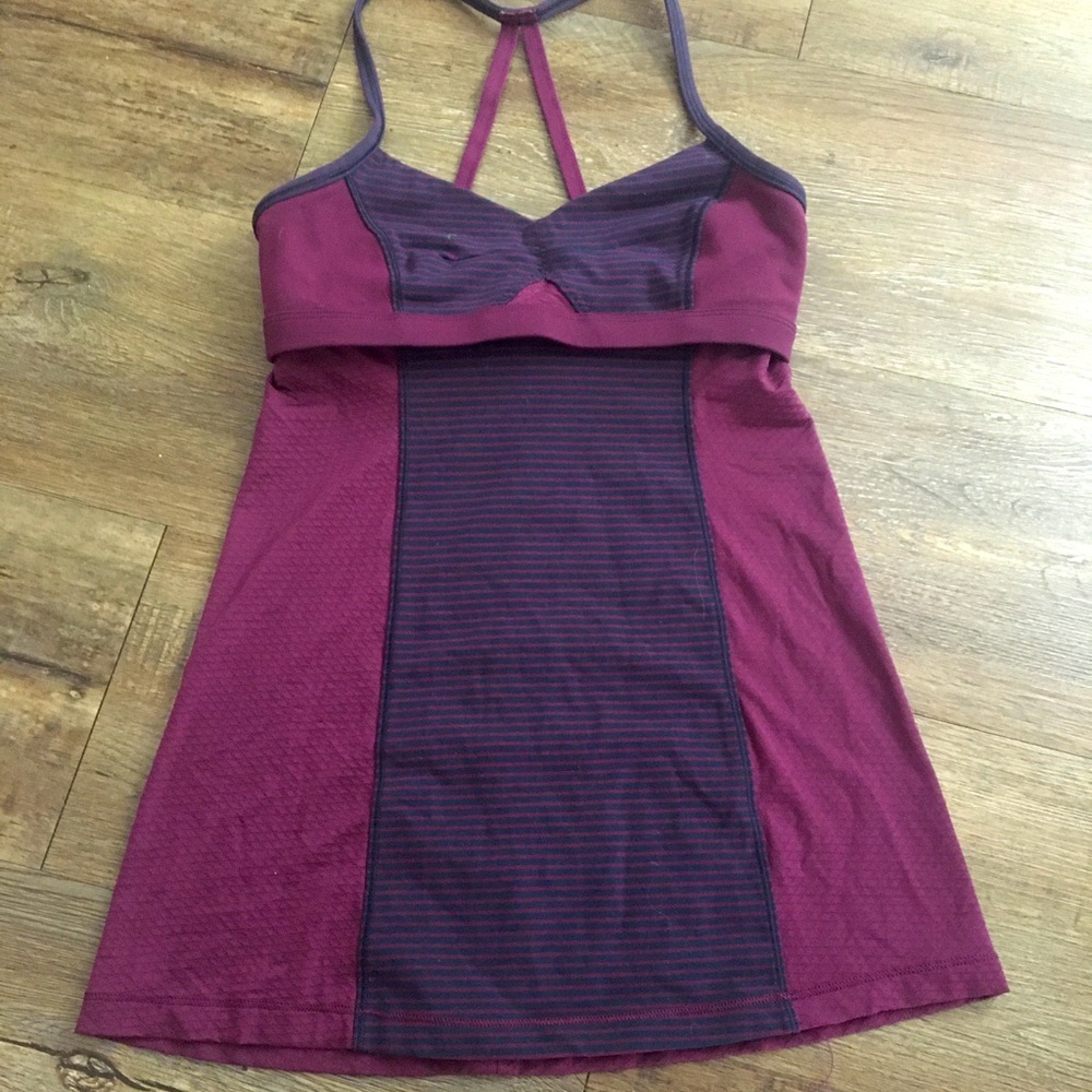 Lululemon athletic top, size 2!